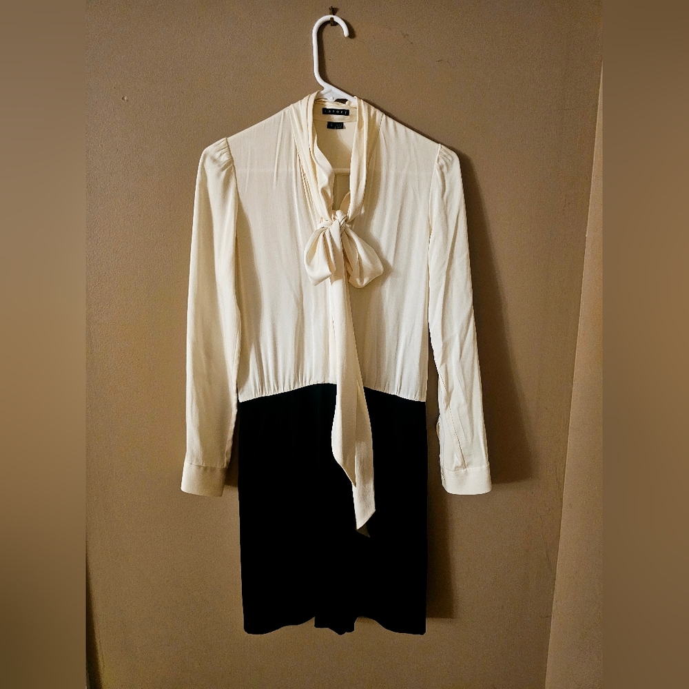 Theory Cream Blouse Style Dress. Size 0